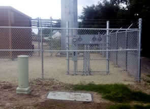 chain link security fence